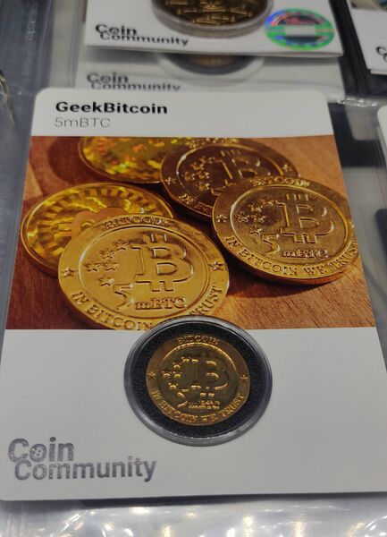 File:GeekBitcoin - 5mbtc front coincard.jpg