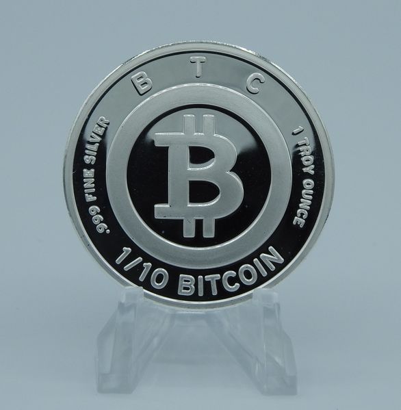 File:Finite by Design - BTC 0.1 Bitcoin Silver DIY front.jpg