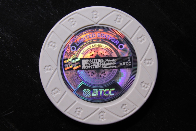 File:BTCC Mint Bitcoin Chip 1k Bits Prototype holo back.jpg
